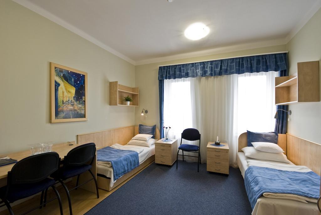 Hotel Kerpely Dunaújváros Camera foto
